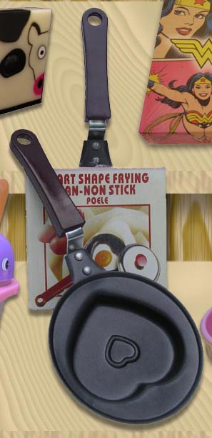 HEART FRYING PAN